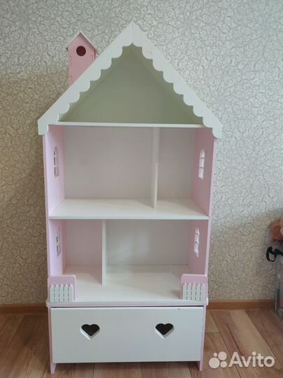 Большой кукольный домик