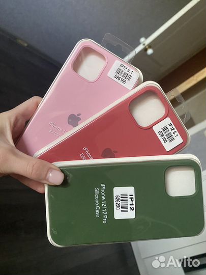 Чехол на iPhone 13