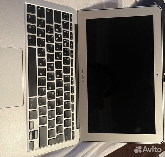 Apple macbook air 2011
