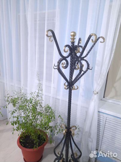 Вешалка напольная