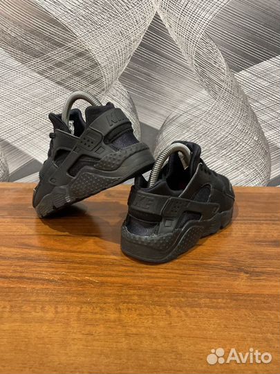 Кроссовки Nike huarache размер 34