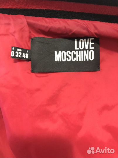 Love moschino куртка