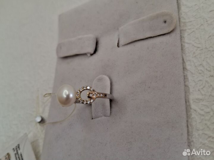 Кольцо серебряное с жемчугом размер 16,5