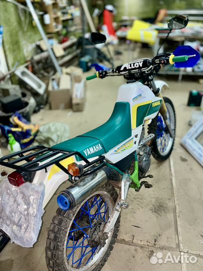Мотоцикл Yamaha serow 225