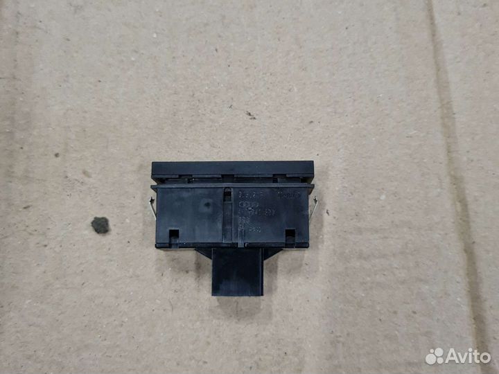 Кнопка аварийной сигнализации Audi A6 C6 4F0941509