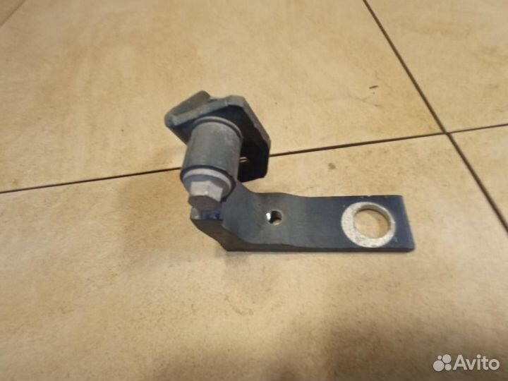 Петля двери передней правой верхняя Ford Focus 3 C