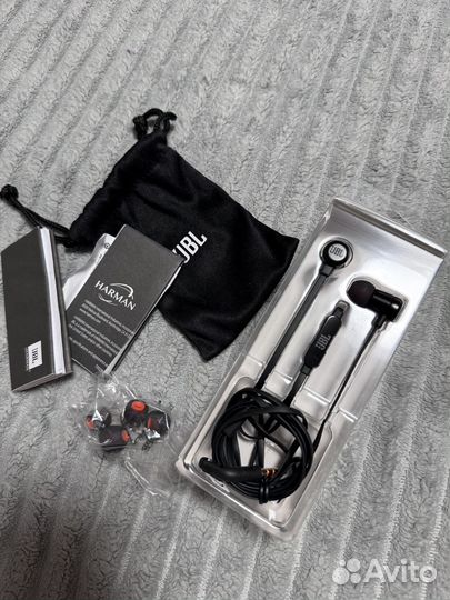 Наушники проводные JBL 290 новые