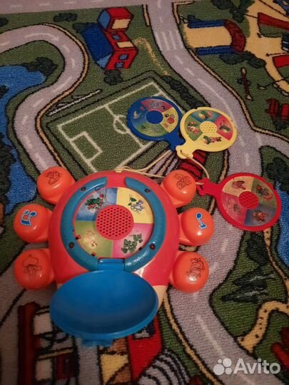 Музыкальный жук, сказочник с дисками