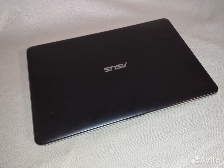 Ноутбук Asus VivoBook