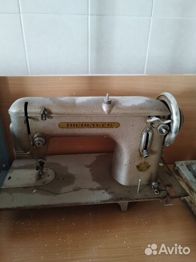 Швейная машина Чайка 3