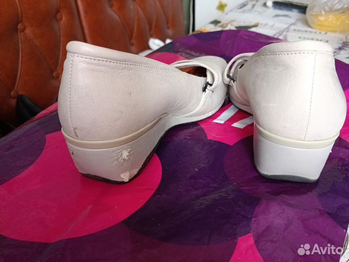 Женские туфли