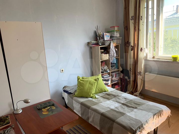 Комната 23 м² в 4-к., 6/10 эт.