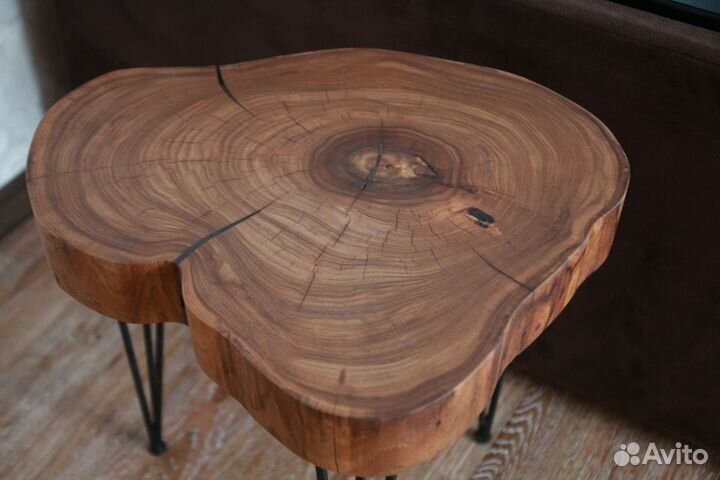 Стол из массива