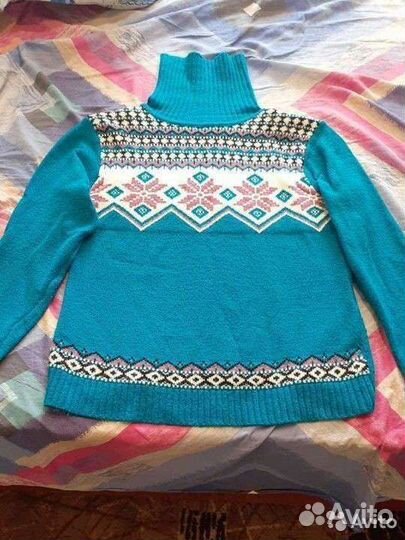 Свитер женский