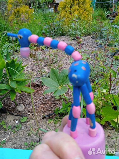 Жираф деревянный