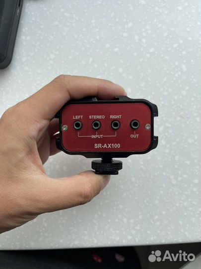 Микшер для камеры Saramonic