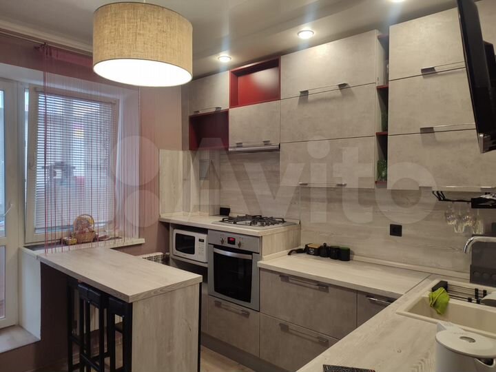 2-к. квартира, 57 м², 2/5 эт.