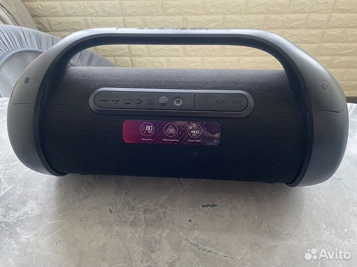 Колонка jbl boombox