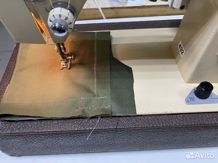 Швейная машина Радом 432