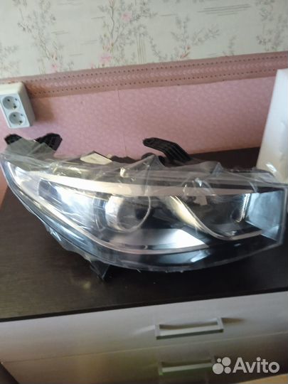 Фара правая Chery Tiggo 3