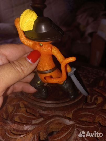 Игрушки хеппи мил Кот в сапогах