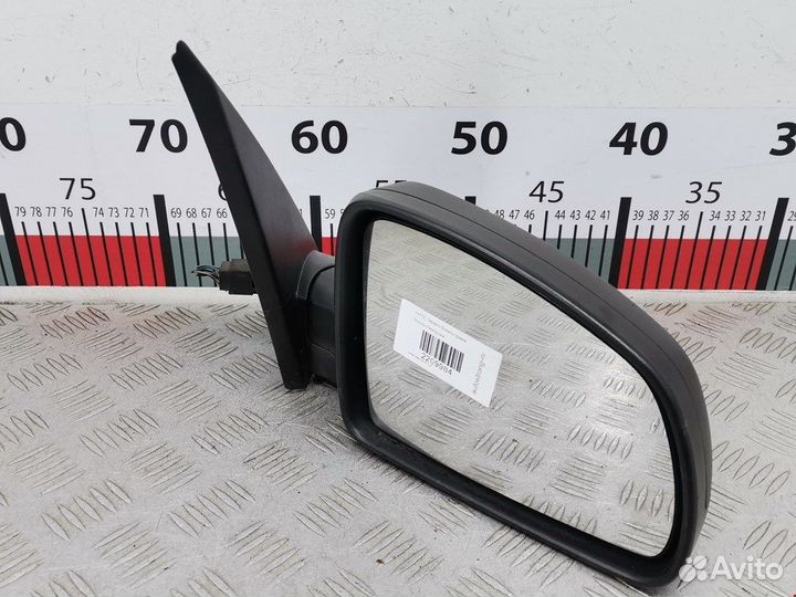 Зеркало боковое правое для Opel Meriva A 13148955