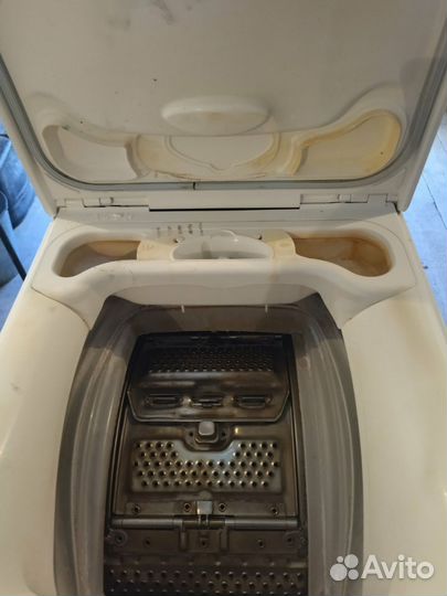 Стиральная машина с вертикальной загрузкой