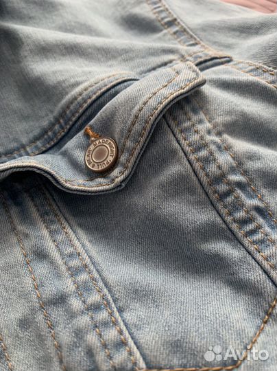 Джинсовая куртка