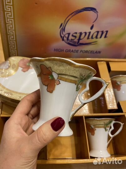 Чайный сервиз на 6 персон