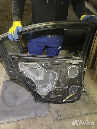 Mitsubishi galant 9 дверь задняя левая