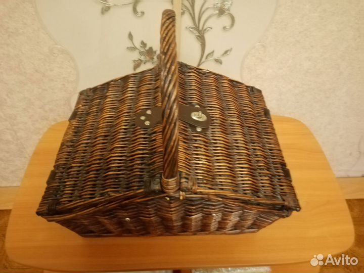 Корзина плетеная для пикника