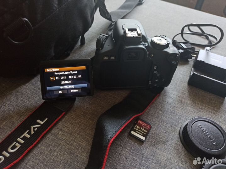 Зеркальный фотоаппарат Canon EOS 600d