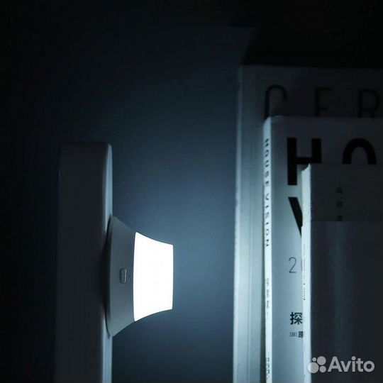 Умный ночник с беспроводной зарядкой Xiaomi