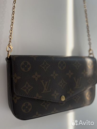 Клатч Louis Vuitton Felicie