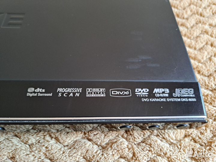 Караоке-DVD плеер LG DKS-8000Q