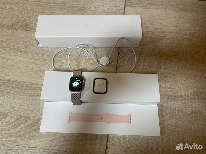 Часы apple watch 4