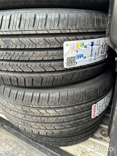 Maxxis Bravo HP-M3 255/45 R20 105V
