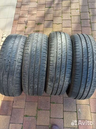 Kumho Ecowing ES01 KH27 6.5/12.5 R15