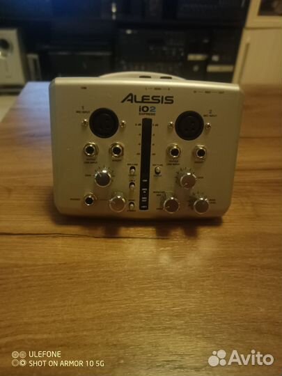 Звуковая карта Alesis IO2 Express