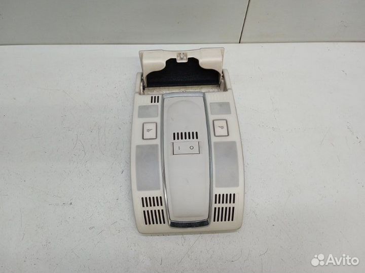 Плафон салонный передний Audi A6 C6 2.4 2006