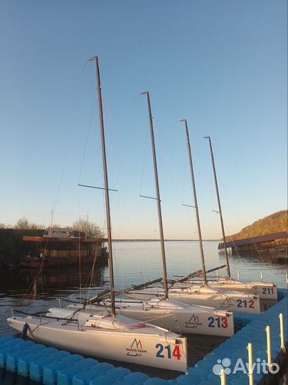 Прогулка на парусной яхте по Волге