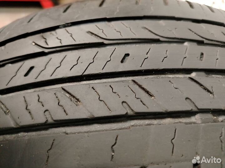 Bridgestone Dueler H/T 843 215/60 R17 96H