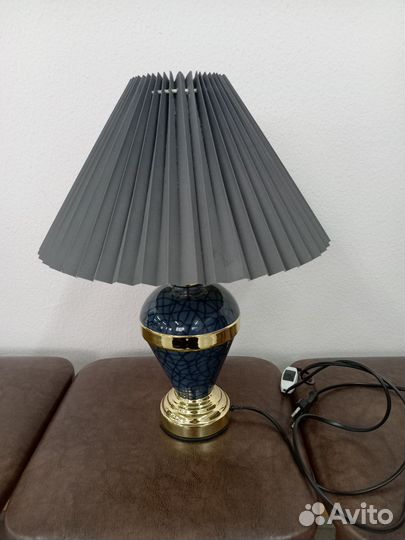 Лампа настольная