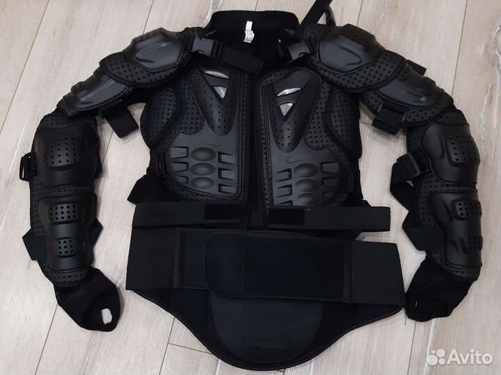 Защита тела новая разный размер