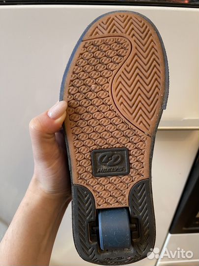 Роликовые кроссовки heelys 35 размер