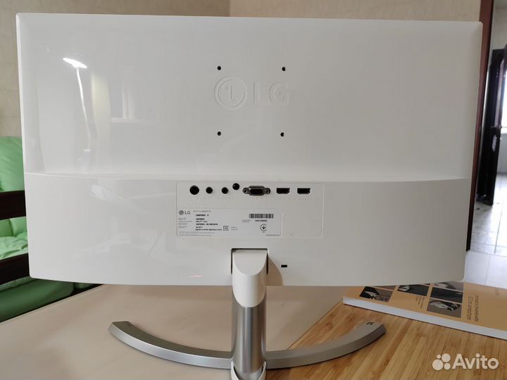 Монитор LG 23.8