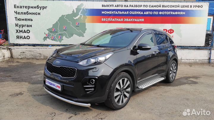 Стекло двери задней левой (форточка) Kia Sportage