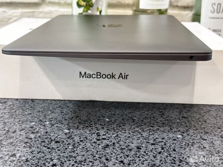 MacBook Air 13 Retina 2019 i5 1.6 GHz/8GB/512Gb