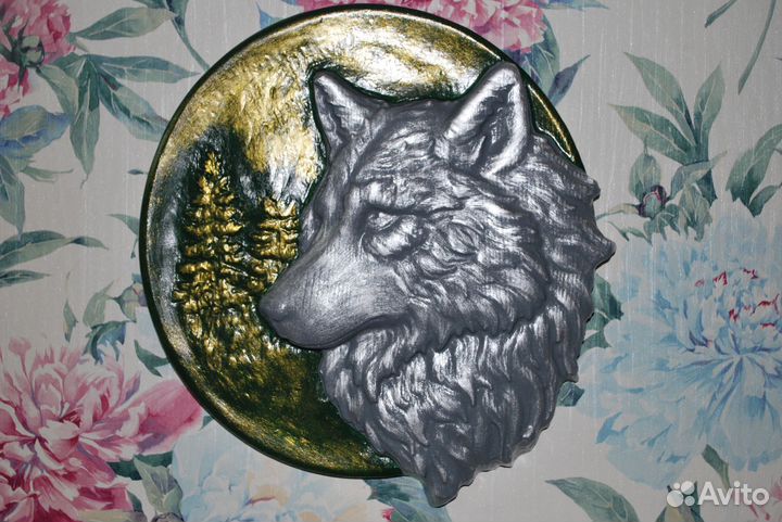 Панно барельеф Волк на стену из гипса