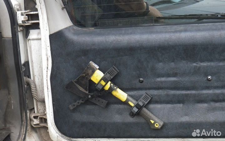 Крепление топора или стволов ружья. Компл 2 шт